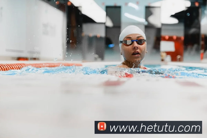 詹姆斯回归骑士首秀砍下二十五分助球队击败尼克斯